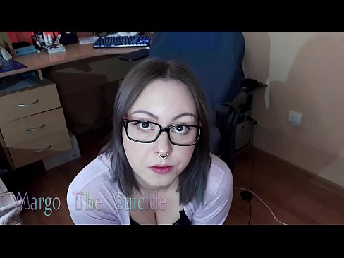❤️ Sexy meisje met bril zuigt Dildo diep op camera Super sex at nl.hentaisaturn.ru ❤